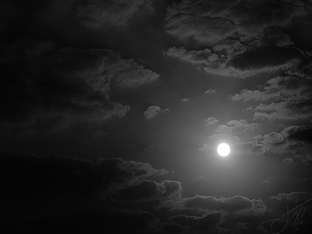 fine art-black-white-cloudscape-photography-aditya-j-pradeep-fame-hues-ajp-10004