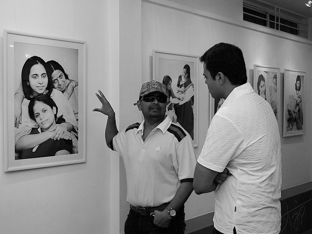 fine art-black-white-photography-mothers-day-aditya-j-pradeep-fame-hues-ajp-00020